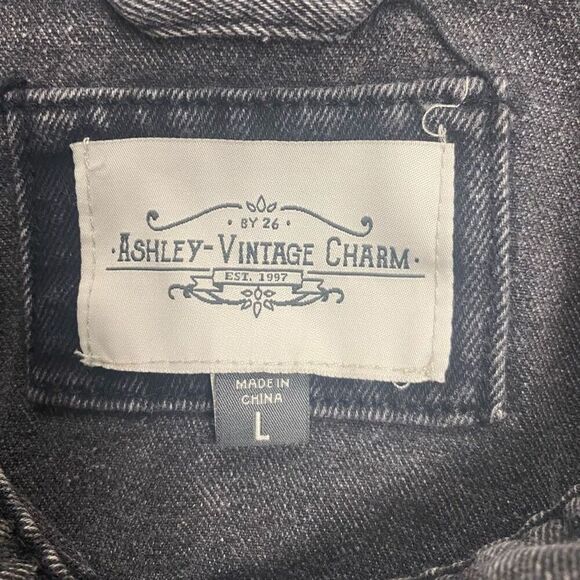 ASHLEY VINTAGE CHARM Women’s Jean Jacket SIZE Large Gray Button Front Distressed - Picture 7 of 8